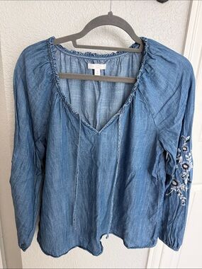 LC Lauren Conrad Chambray Blue Embroidered Long-Sleeve Peasant Top